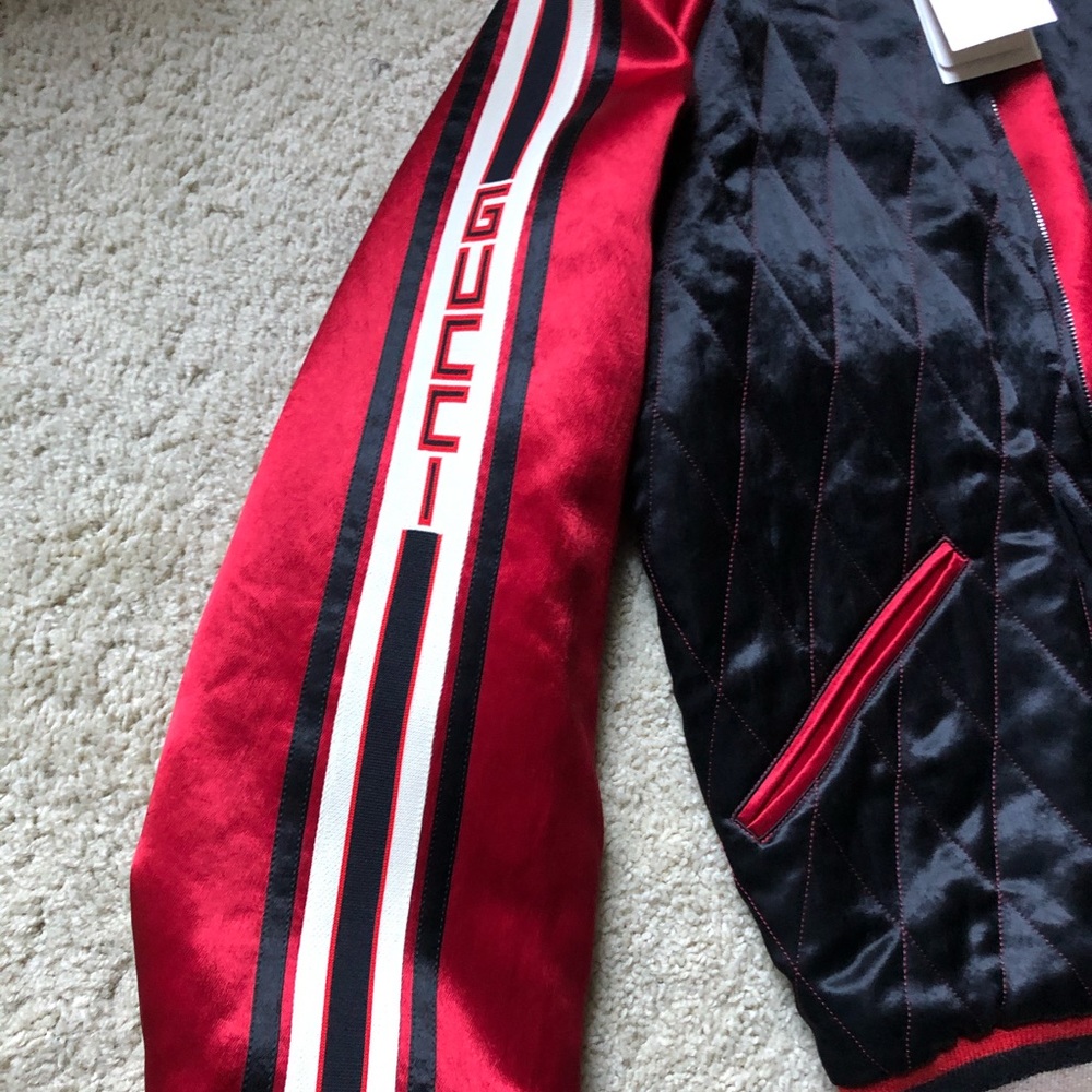 (LIMITED EDITION ) REVERSIBLE SATIN GUCCI JACKET - Picture 5 of 6